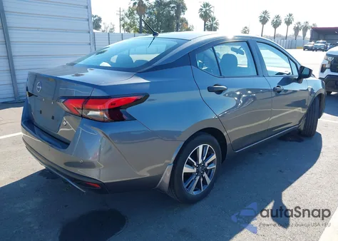 2024 Nissan Versa 1.6 S z USA, uszkodzony, nr VIN 3N1CN8DV9RL844138